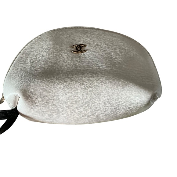 Chanel white clutch cosmetic makeup travel pouch bag - Picture 4 of 8